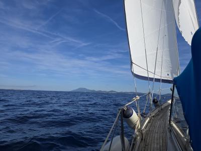 Jadranje z jugom proti severu